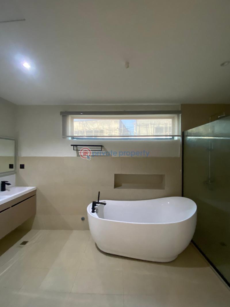 5 bedroom Detached Duplex For Sale Lekki Phase 1 Lagos - 2