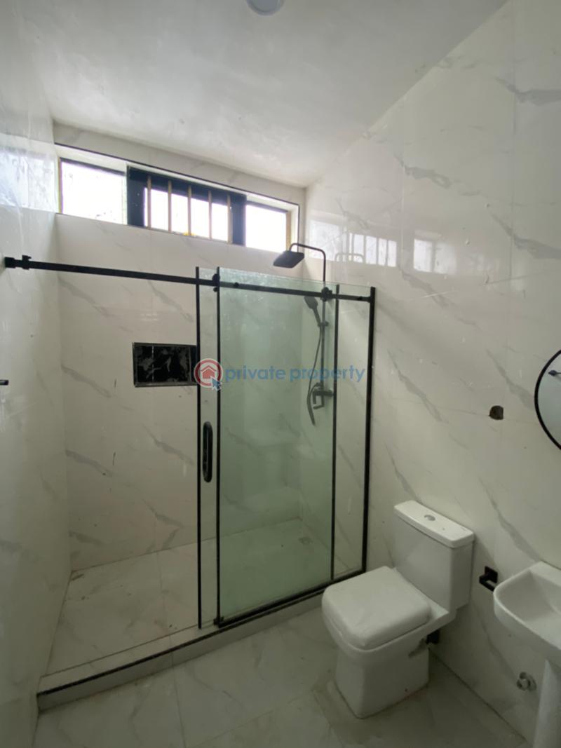 5 bedroom Detached Duplex For Sale Chevron Drive Lekki Lagos - 3