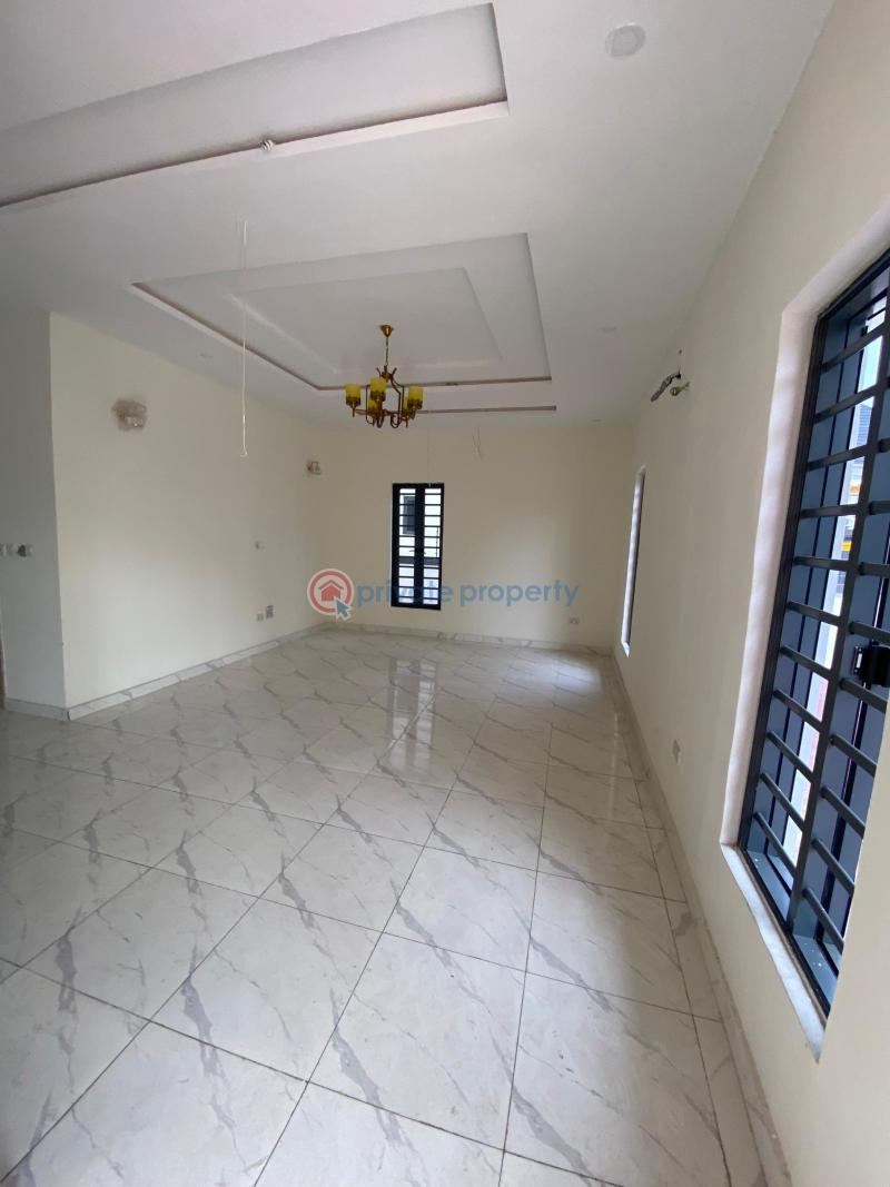 5 bedroom Detached Duplex For Sale Chevron Drive Lekki Lagos - 3