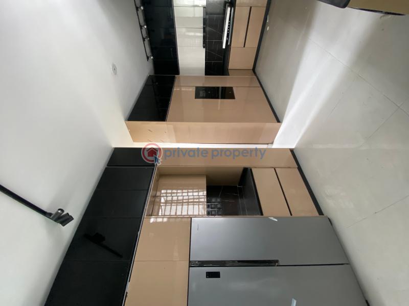 5 bedroom Detached Duplex For Sale Chevron Drive Lekki Lagos - 6