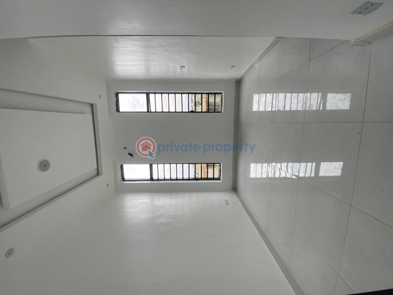 5 bedroom Detached Duplex For Sale Chevron Drive Lekki Lagos - 4