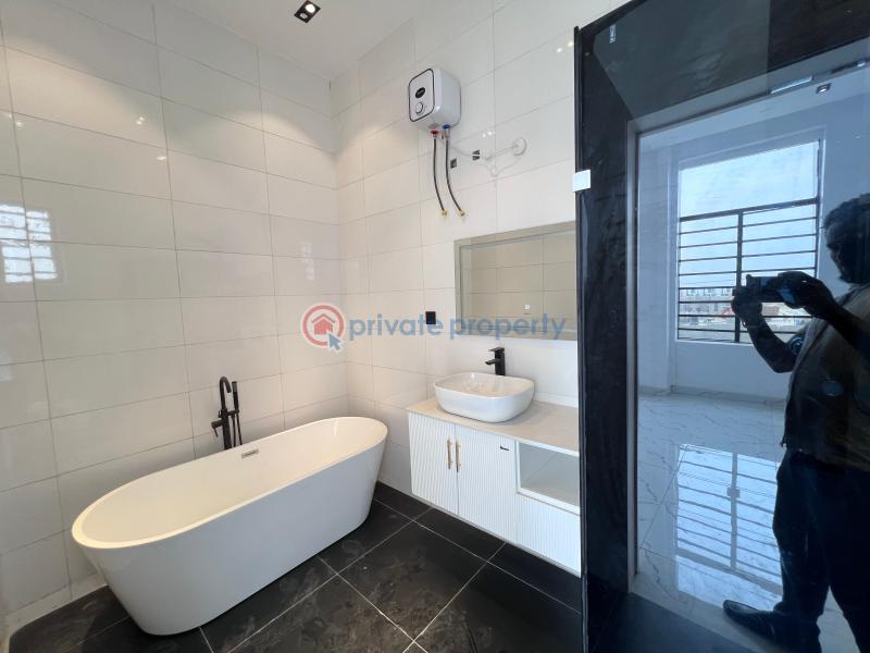 5 bedroom Detached Duplex For Sale Captains Court Ajah Lagos - 9