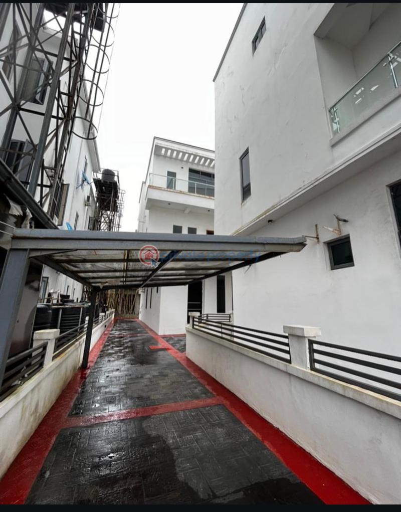 Lovely 5 bedroom detached house with a bq in lekki - 9 5 bedroom Detached Duplex For Sale Orchid Road By Chevron Tollgate Lekki Chevron Drive Lekki Lagos - 9