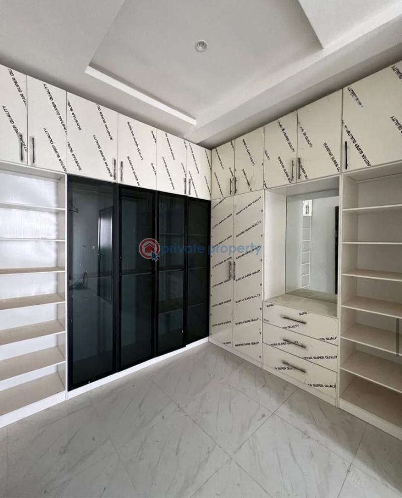 5 bedroom Detached Duplex For Sale Off Admiralty E Lekki Phase 1 Lagos - 1