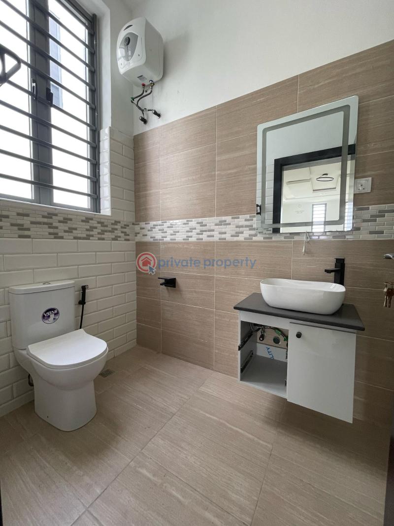 5 bedroom Detached Duplex For Sale Osapa Lekki Lagos - 1