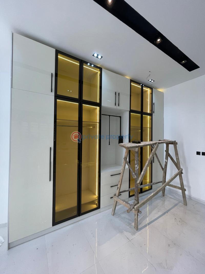 5 bedroom Detached Duplex For Sale Chevron Drive Lekki Lagos - 5