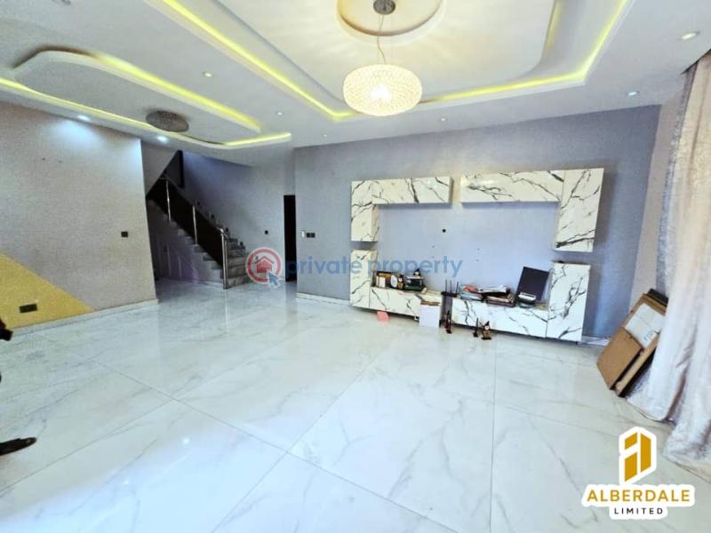 5 bedroom House For Rent Ikota Lekki Lagos - 1