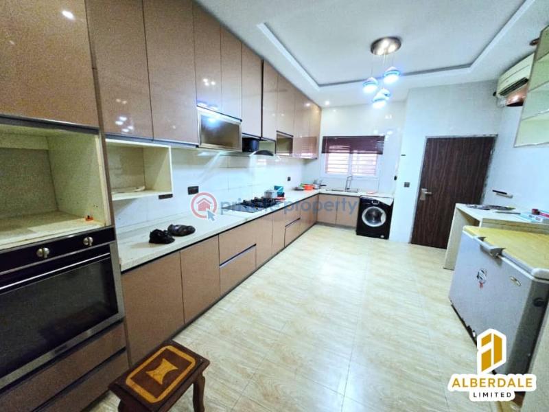 5 bedroom House For Rent Ikota Lekki Lagos - 4