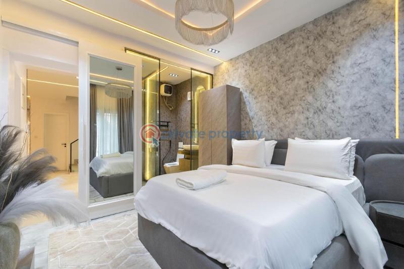 5 bedroom Self Contain Short let Off Admiralty Lekki Phase 1 Lagos - 14