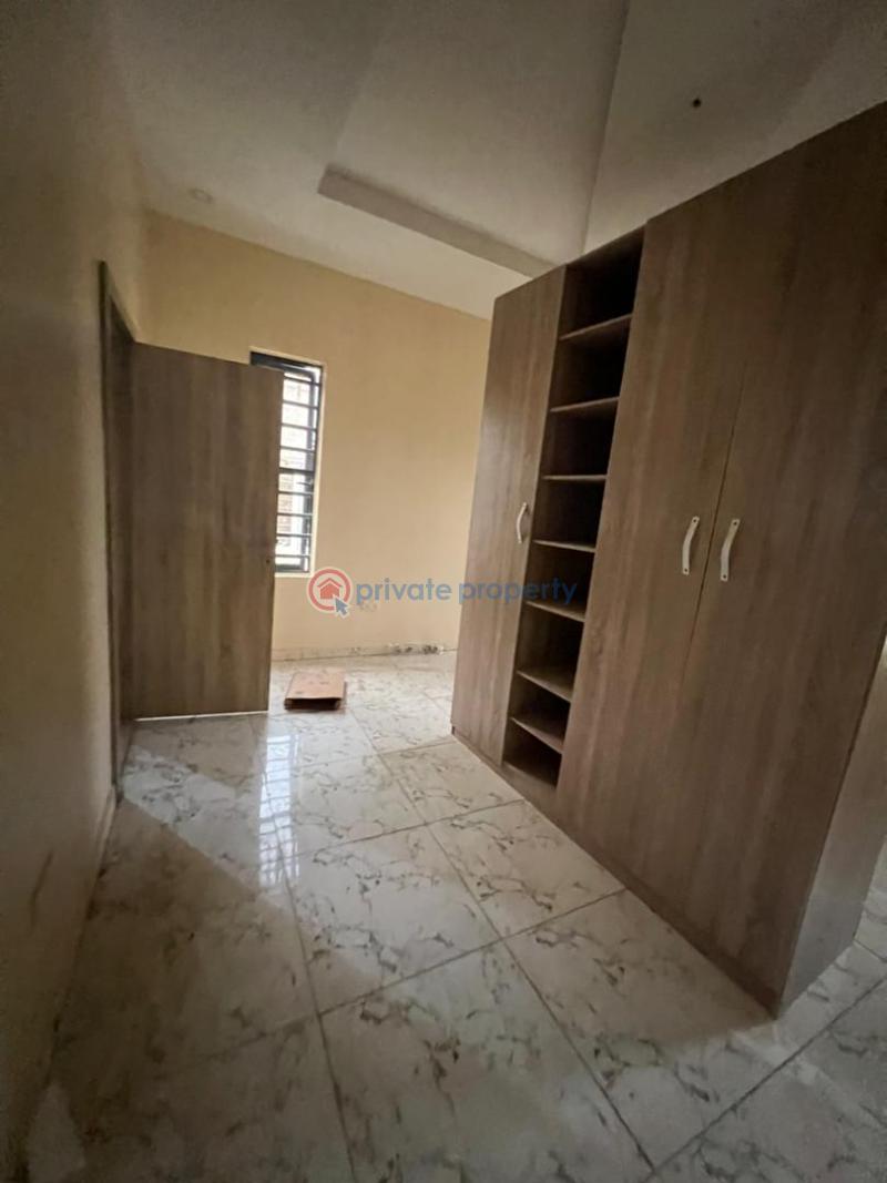 2 bedroom Block Of Flats For Sale Omole Phase 1 Ojodu Lagos - 7