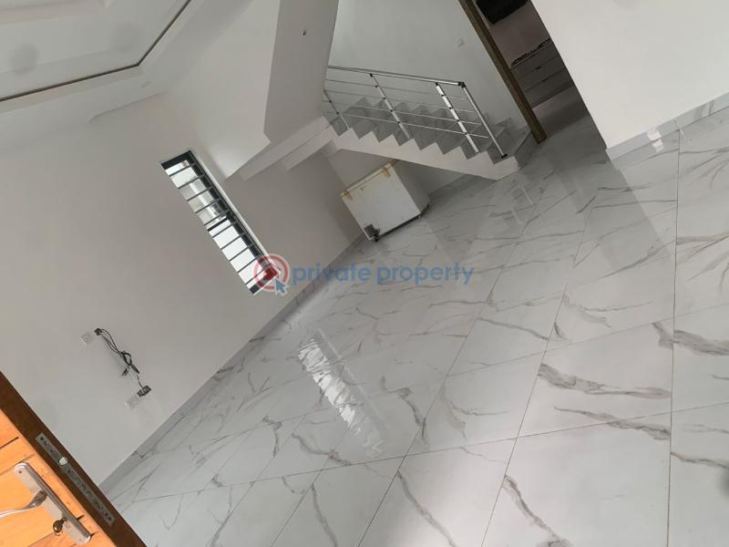5 bedroom Detached Duplex For Sale Along Lekki Expressway Lagos - 3