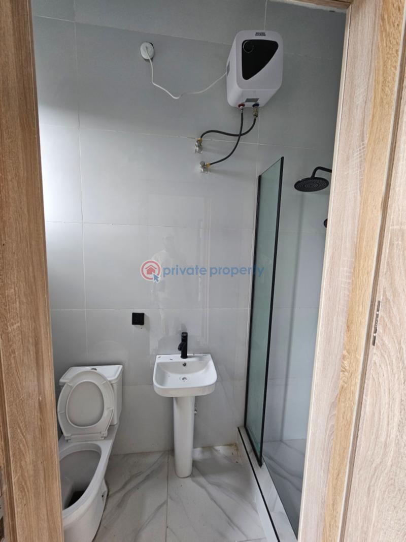 Lovely 5bedroom fully detached duplex - 9 5 bedroom Duplex For Sale Ajah Lagos - 9
