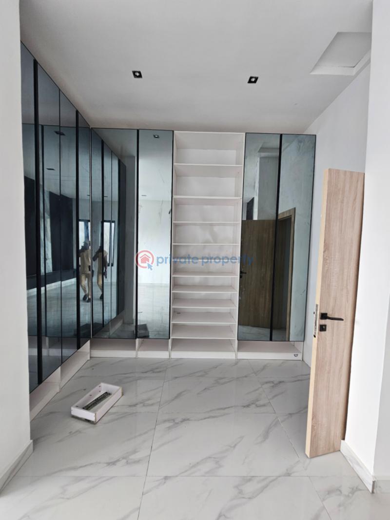 Lovely 5bedroom fully detached duplex - 3 5 bedroom Duplex For Sale Ajah Lagos - 3