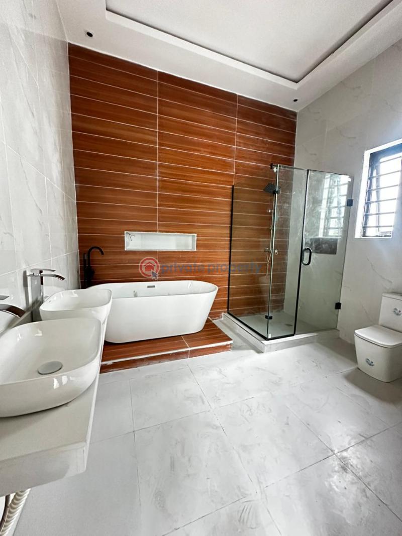 5 bedroom Detached Duplex For Sale Chevron Drive Lekki Lagos - 1