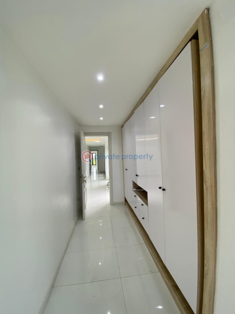 6 bedroom Semi detached Duplex For Sale Royal Garden Estate Ajiwe Ajah Lagos - 9