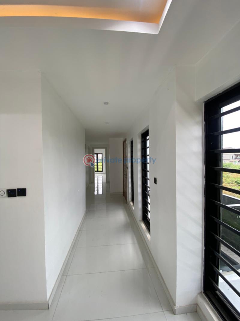 6 bedroom Semi detached Duplex For Sale Royal Garden Estate Ajiwe Ajah Lagos - 11