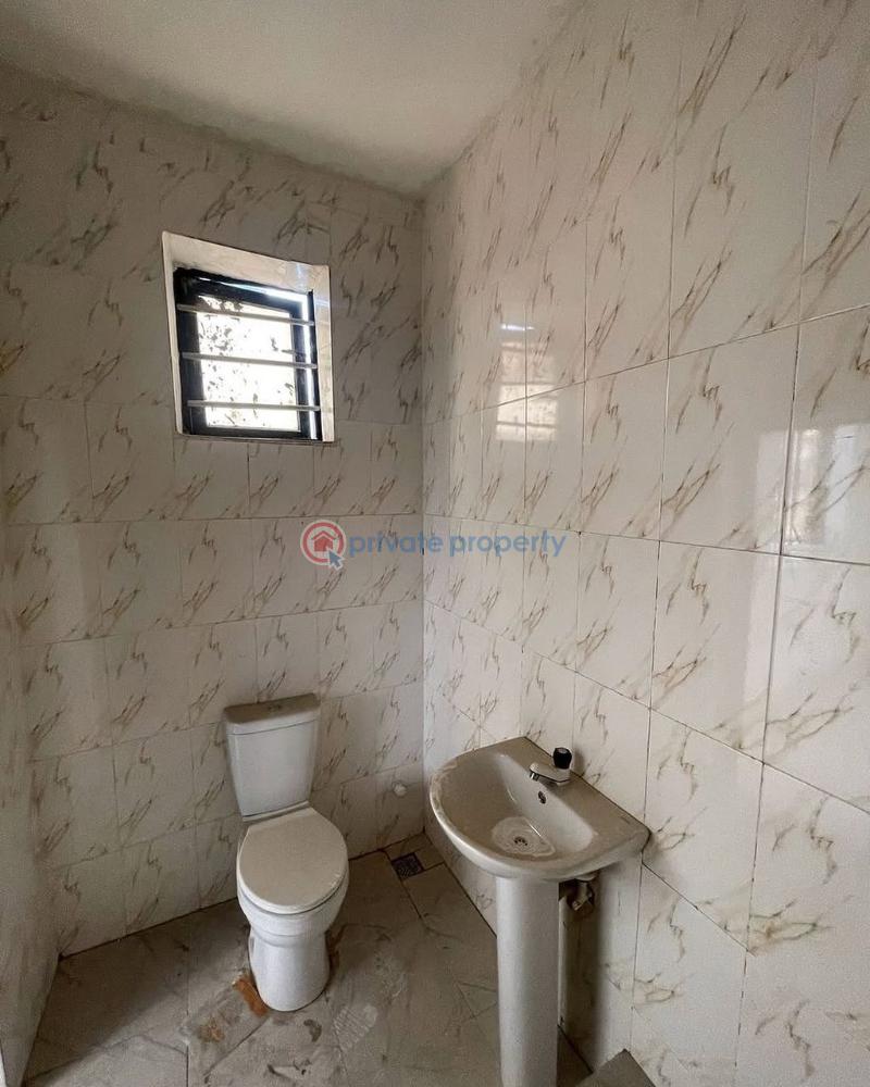 3 bedroom Semi detached Duplex For Sale Magodo Gra 1 Magodo Kosofe/Ikosi Lagos - 6