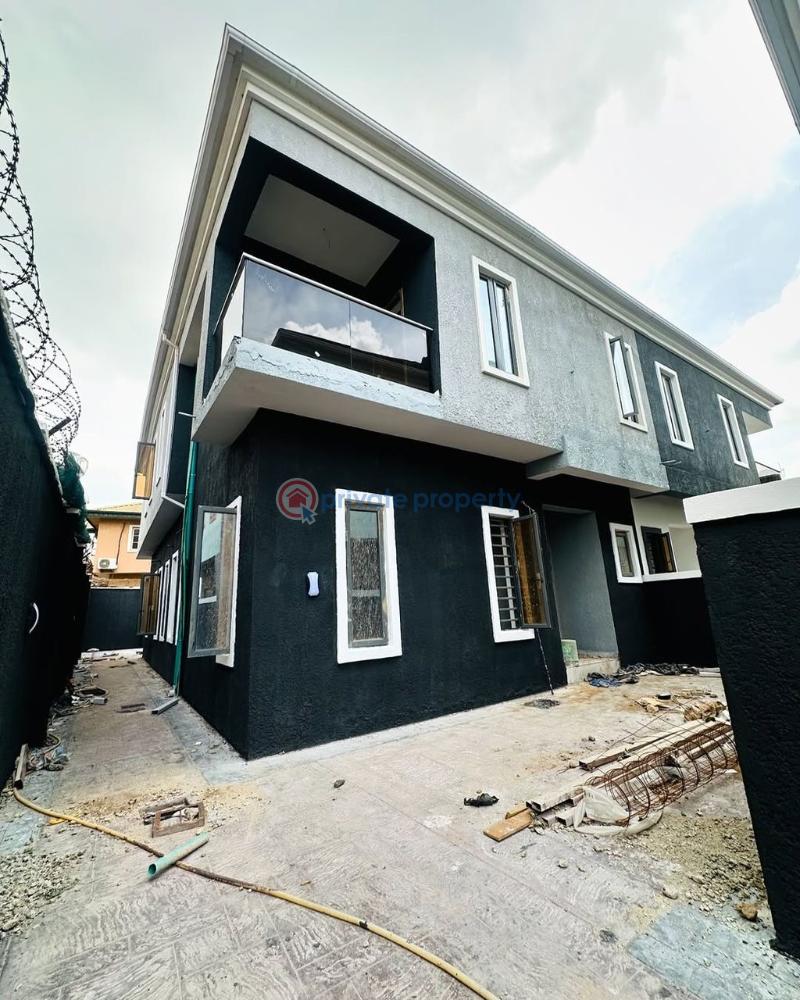 3 bedroom Semi detached Duplex For Sale Magodo Gra 1 Magodo Kosofe/Ikosi Lagos - 1