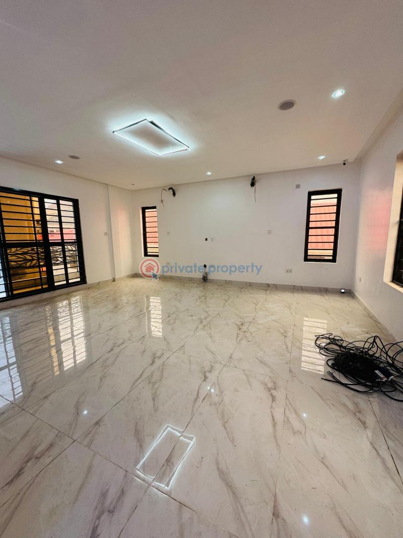 5 bedroom Detached Duplex For Sale Omole Phase 1 Ojodu Lagos - 1