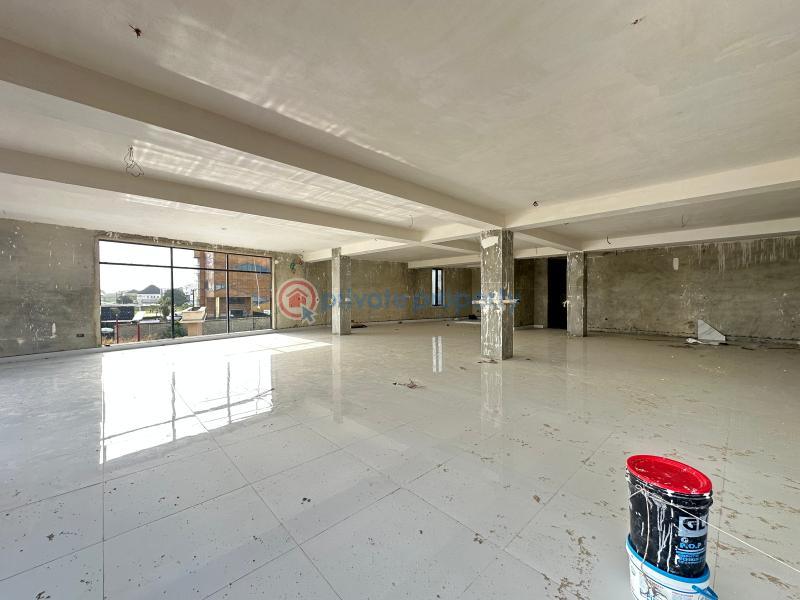 Mall/Complex/Plaza For Rent Chevron Tollgate Lekki Lagos - 6