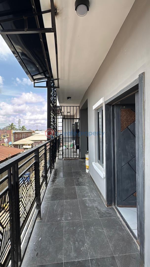 3 bedroom Flat & Apartment For Sale Yaba Lagos - 4