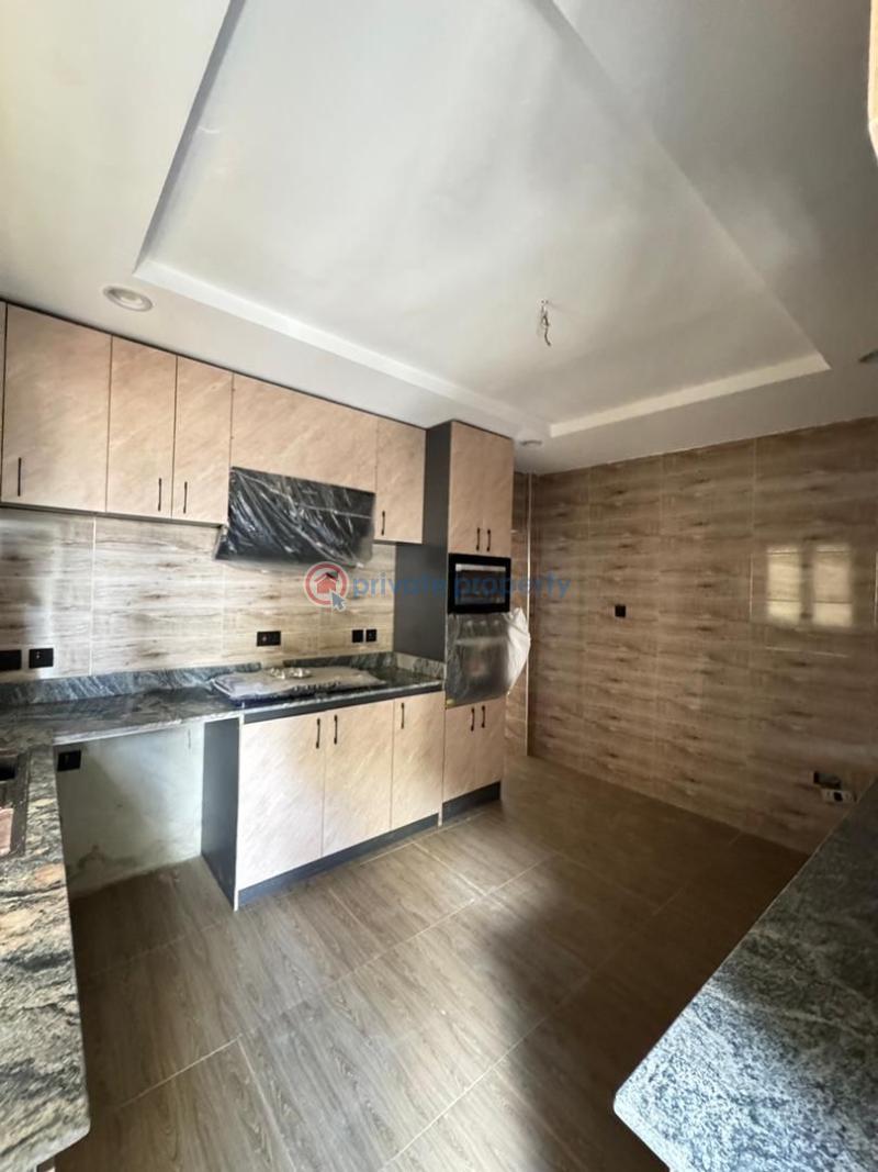 3 bedroom Flat & Apartment For Sale Yaba Lagos - 13