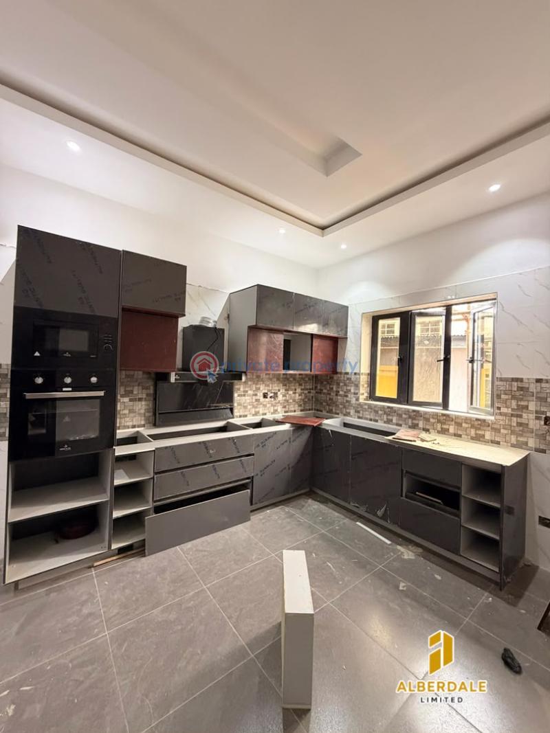 3 bedroom Flat & Apartment For Sale Gbagada Lagos - 3
