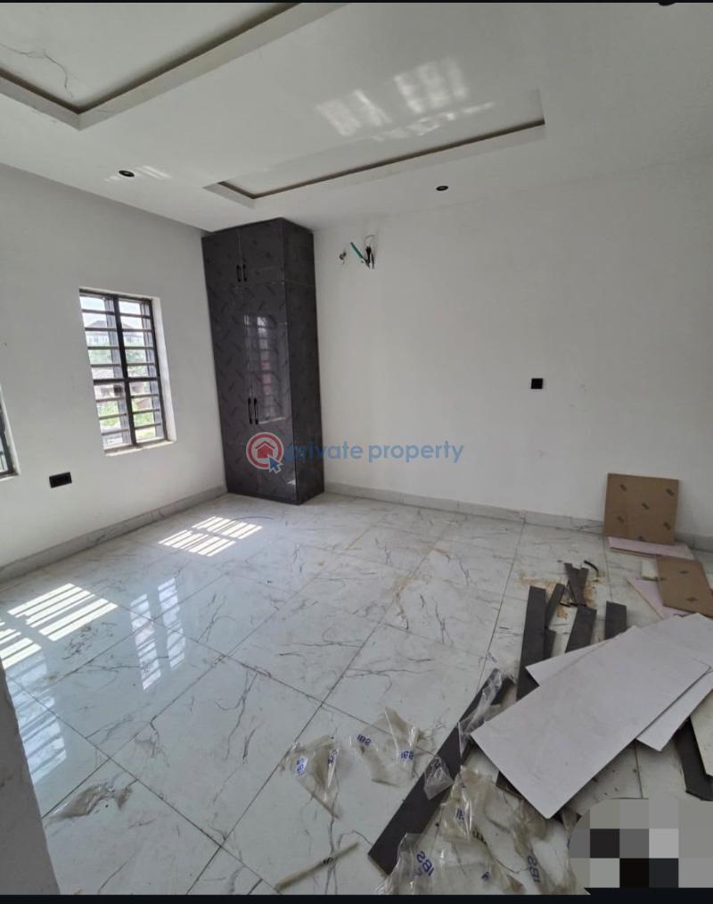 3 bedroom Block Of Flats For Sale Yaba Lagos - 6