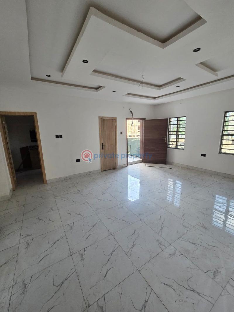 3 bedroom Block Of Flats For Sale Yaba Lagos - 4