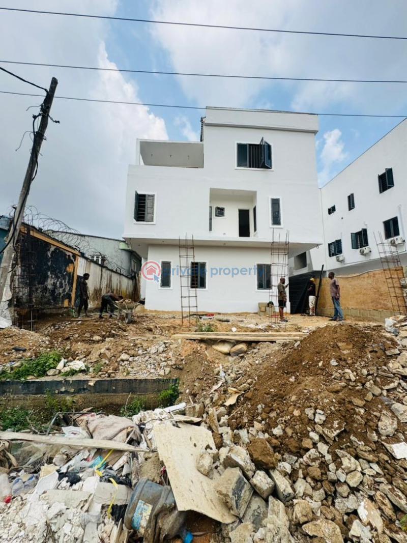 4 bedroom Detached Duplex For Sale Ogudu GRA Lagos - 1