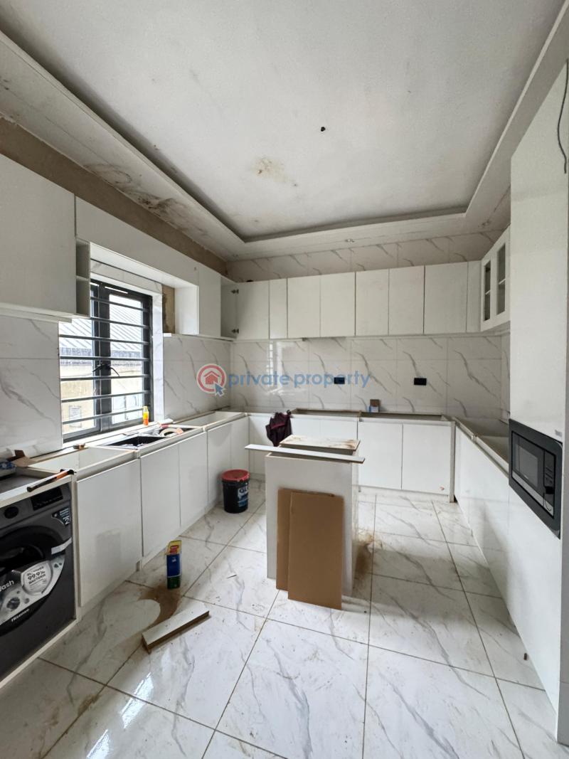 4 bedroom Semi detached Duplex For Sale Maryland Lagos - 4