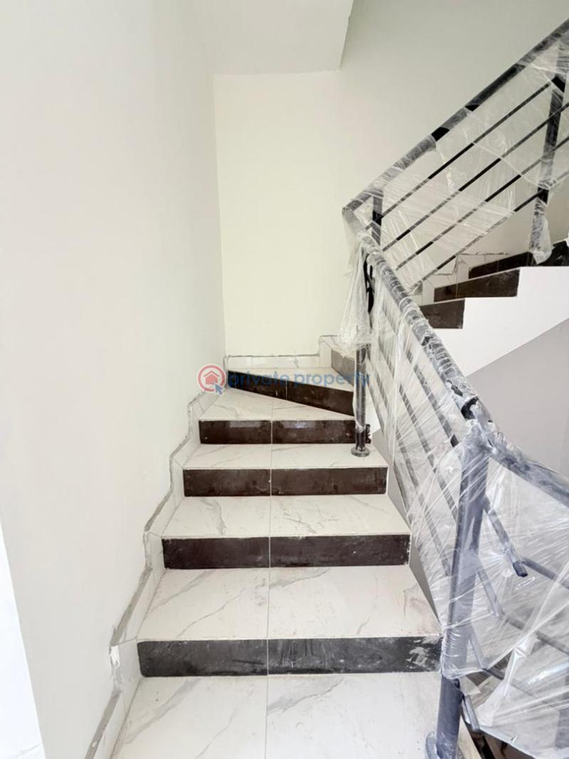 4 bedroom Semi detached Duplex For Sale Maryland Lagos - 10