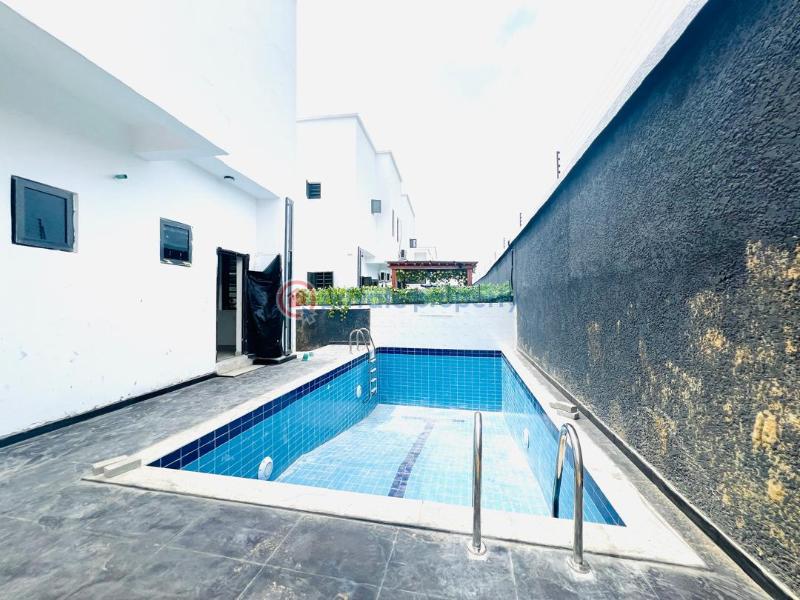 Lovely built 4 bedroom semi detached duplex with private swimming pool, solar installation - 20 4 bedroom Terraced Duplex For Sale Abraham Adesanya Ajah Lagos - 20