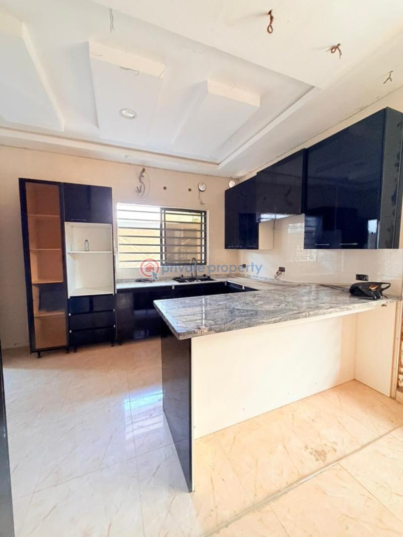 4 bedroom Terraced Duplex For Sale Mende Maryland Lagos - 6