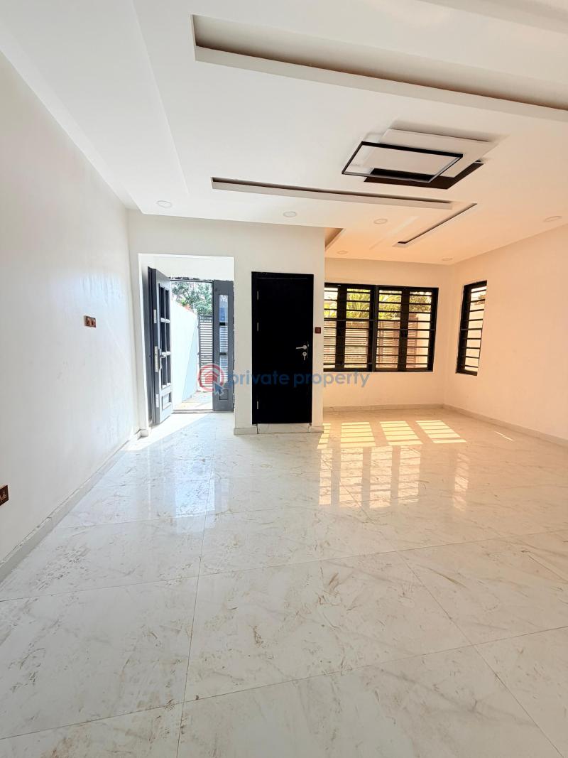5 bedroom Semi detached Duplex For Sale Anthony Village Maryland Lagos - 3