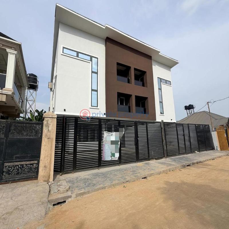 5 bedroom Semi detached Duplex For Sale Anthony Maryland Lagos - 8
