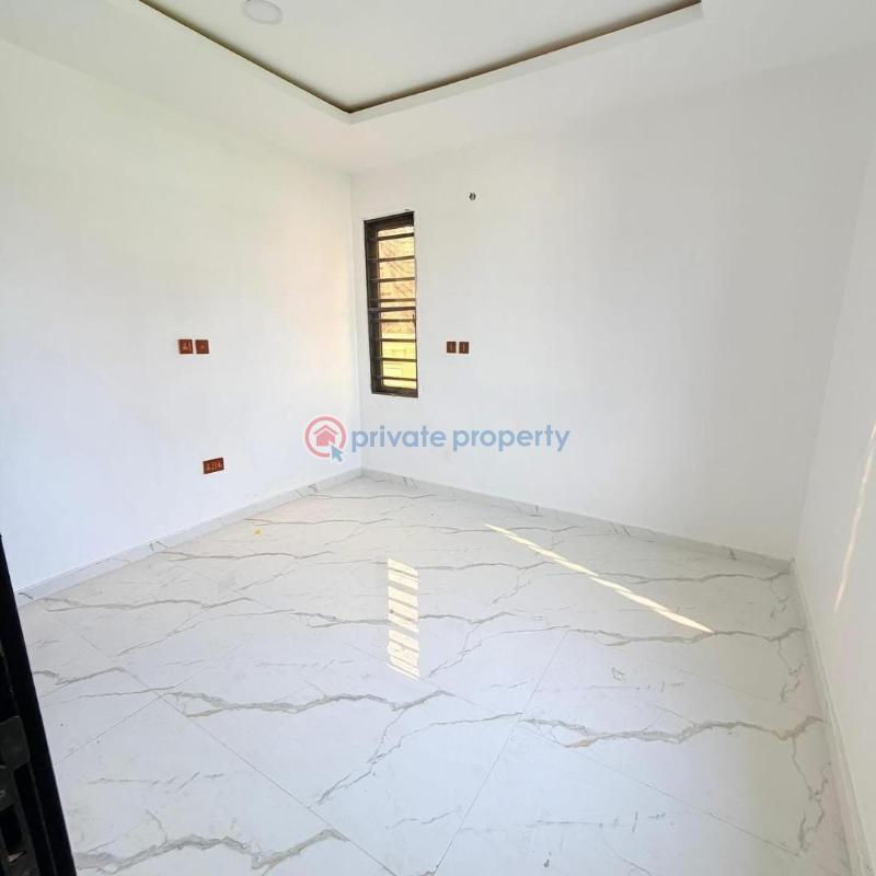 5 bedroom Semi detached Duplex For Sale Anthony Maryland Lagos - 3
