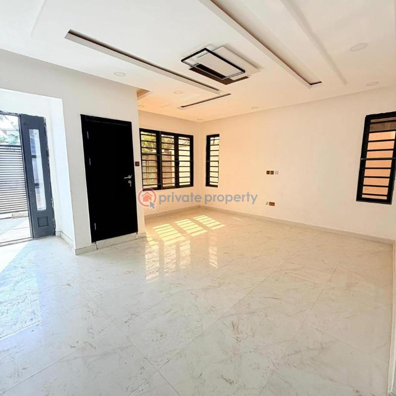 5 bedroom Semi detached Duplex For Sale Anthony Maryland Lagos - 1