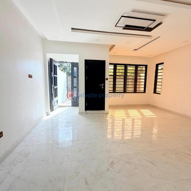 5 bedroom Semi detached Duplex For Sale Anthony Maryland Lagos - 9