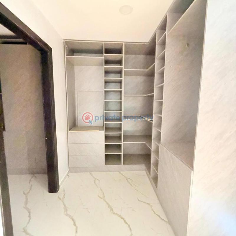 5 bedroom Semi detached Duplex For Sale Anthony Maryland Lagos - 13