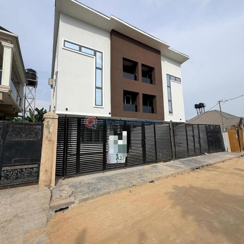 5 bedroom Semi detached Duplex For Sale Anthony Maryland Lagos - 2