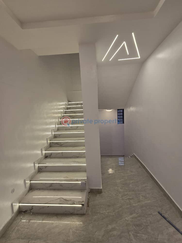 6 bedroom Duplex For Rent Magodo GRA Phase 2 Kosofe/Ikosi Lagos - 2