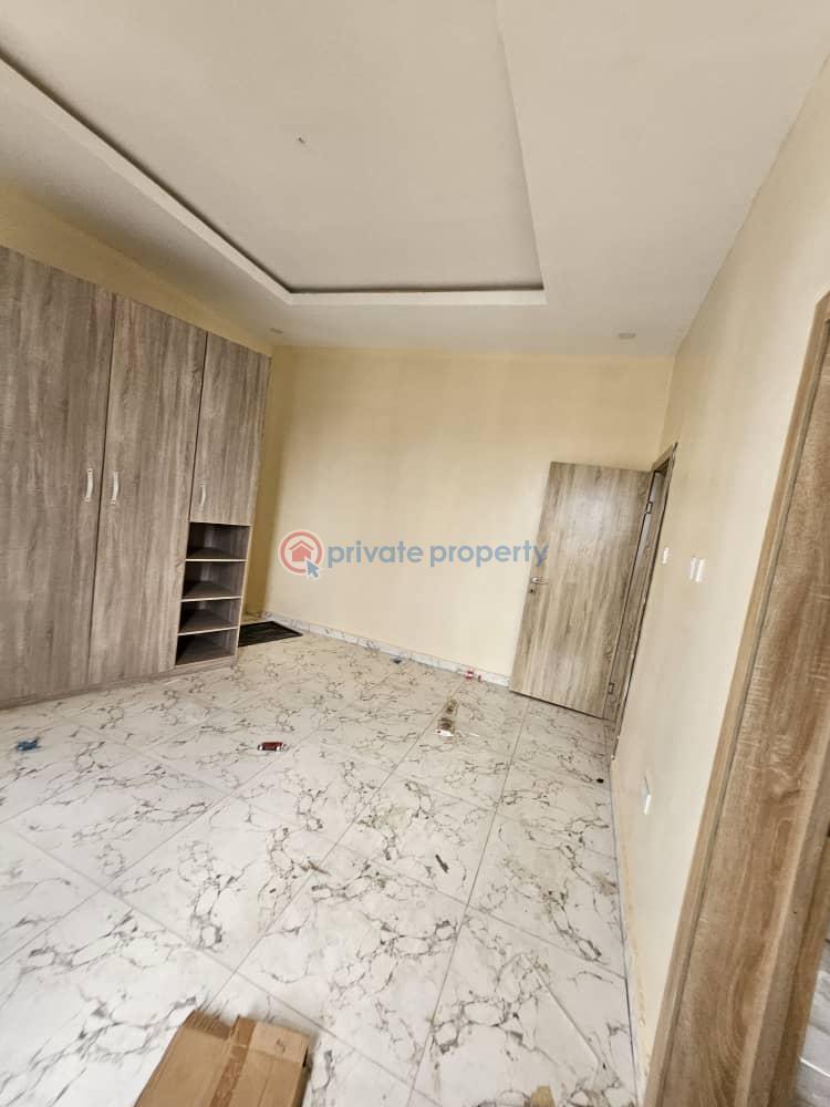 2 bedroom Block Of Flats For Sale Berger Ojodu Lagos - 12