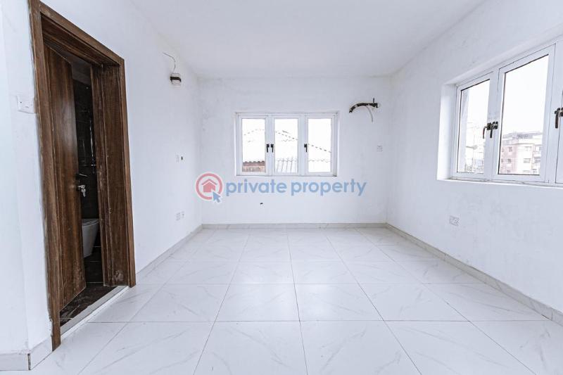 3 bedroom Block Of Flats For Sale Randle Avenue Surulere Lagos - 2