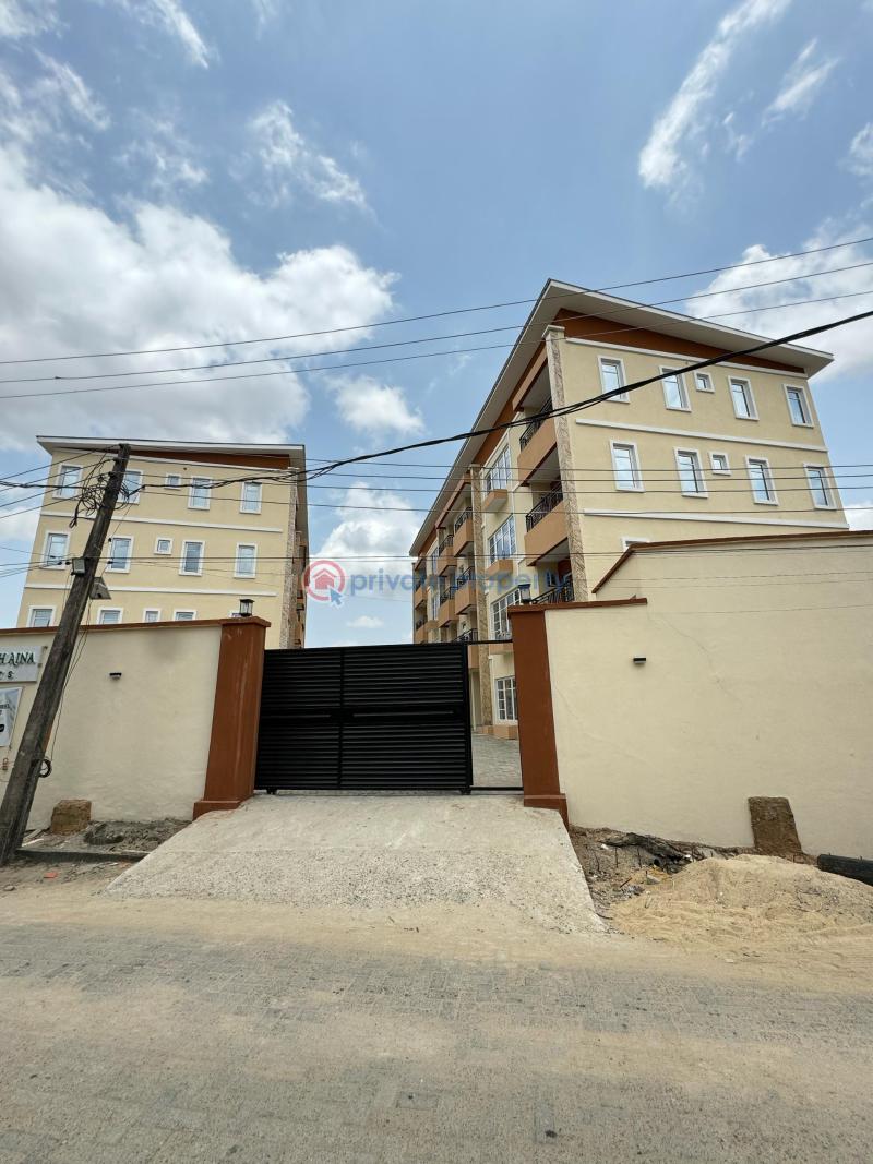 3 bedroom Block Of Flats For Sale Gbagada Lagos - 2