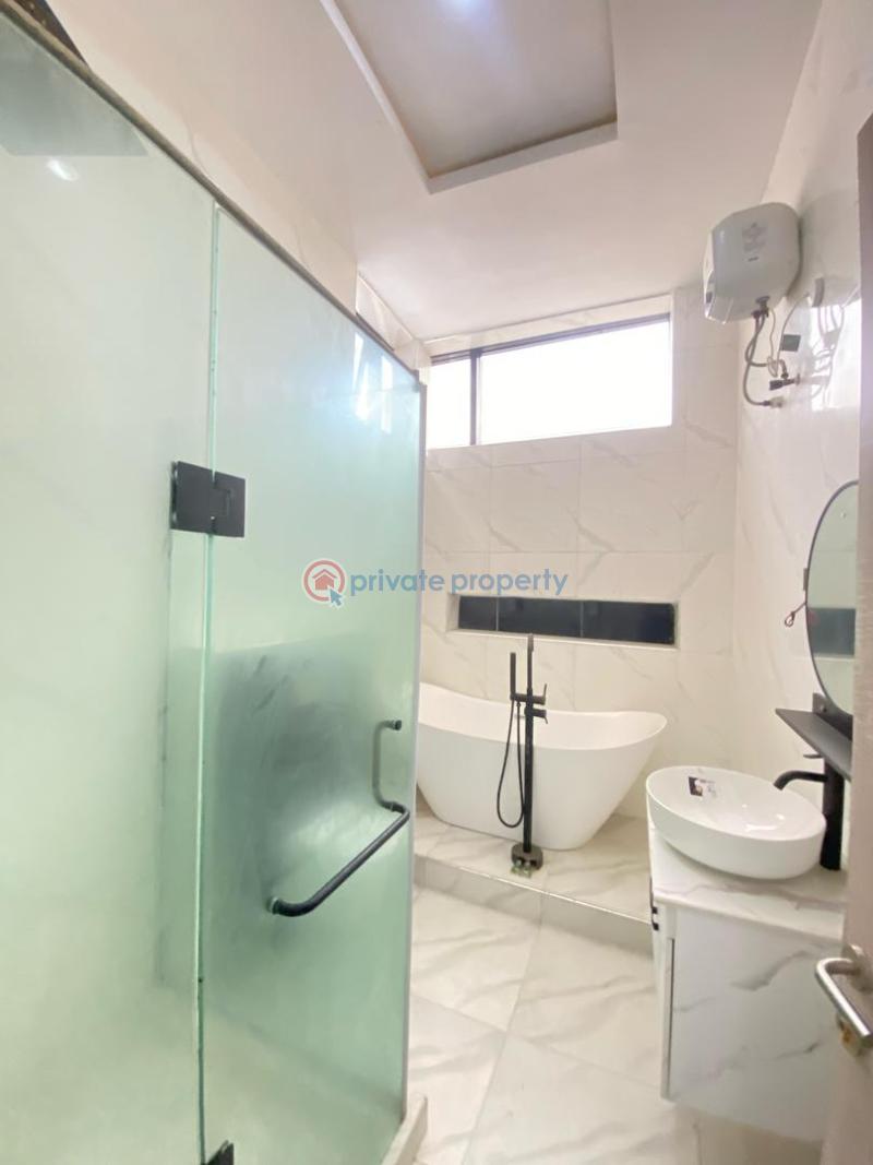 4 bedroom Detached Duplex For Sale Vgc,lekki Lagos Victoria Garden City Lekki Lagos - 19