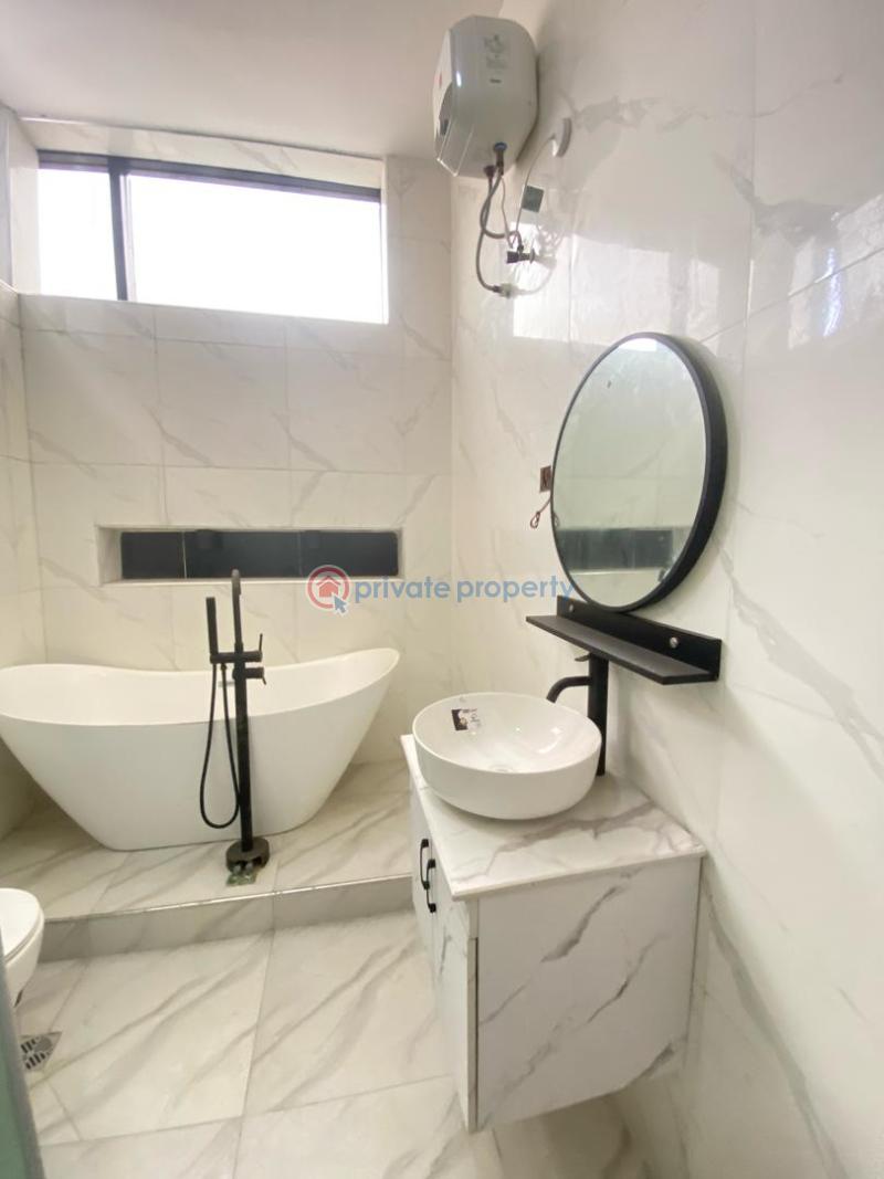 4 bedroom Detached Duplex For Sale Vgc,lekki Lagos Victoria Garden City Lekki Lagos - 22