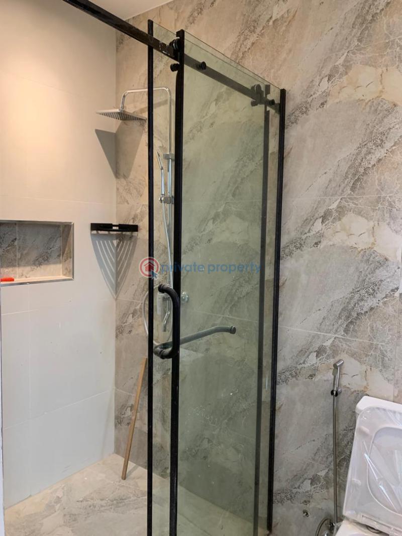 5 bedroom Duplex For Sale Royal Garden Estate Ajah Lagos - 11