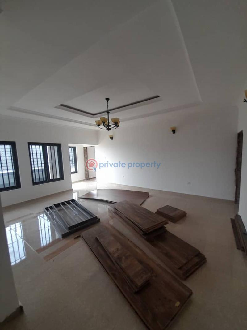 3 bedroom Block Of Flats For Rent Brikerseth Estete Onike Yaba Onike Yaba Lagos - 0