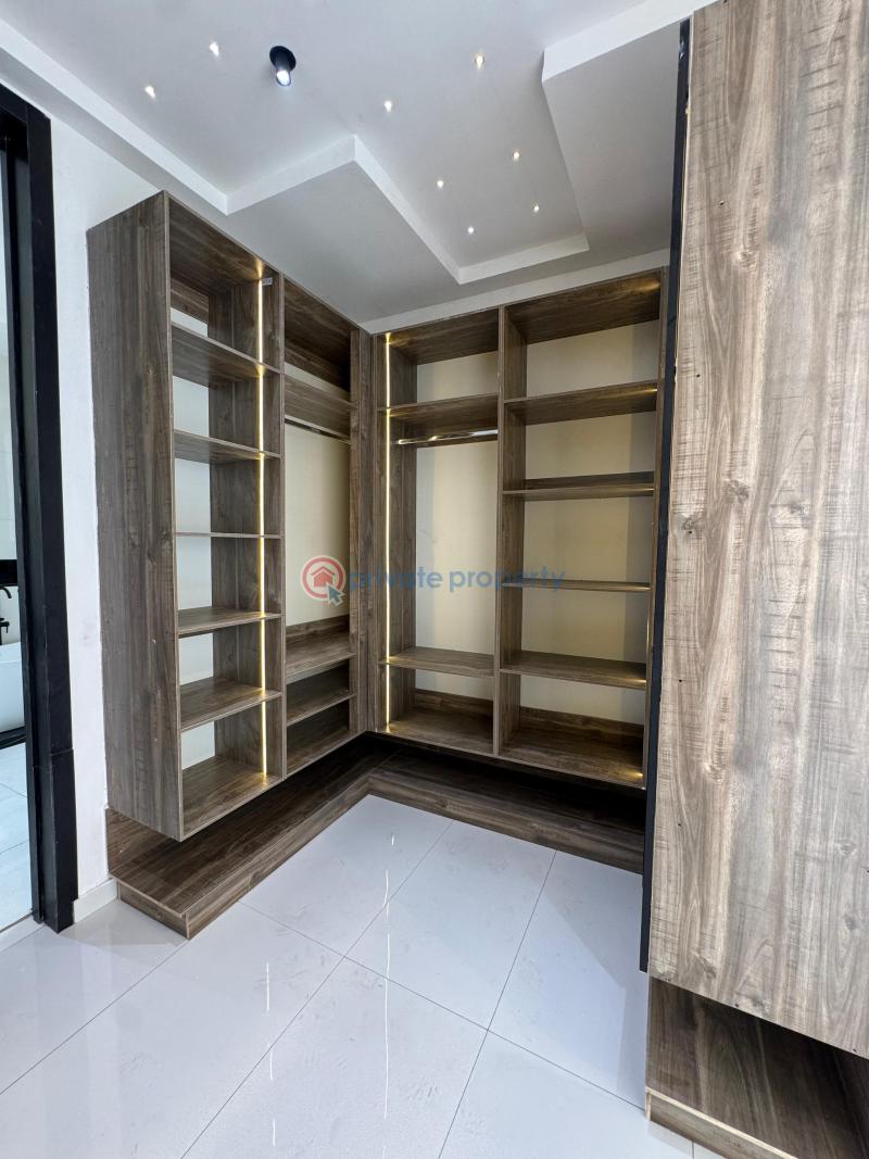 5 bedroom Duplex For Sale Chevron Drive Lekki Lagos - 1